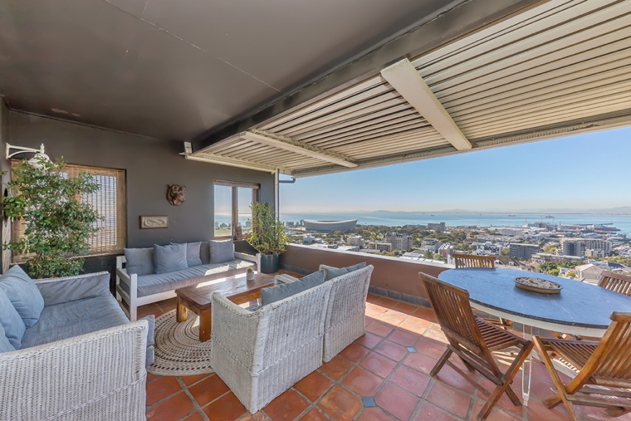 To Let 3 Bedroom Property for Rent in Green Point Western Cape